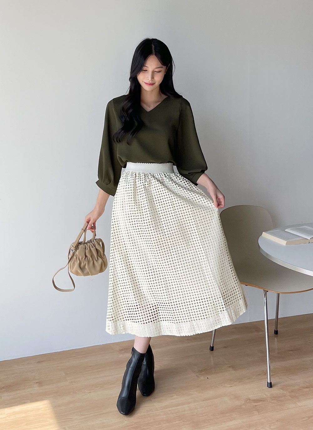 レザー調パンチングフレアスカート | DHOLIC | 詳細画像5