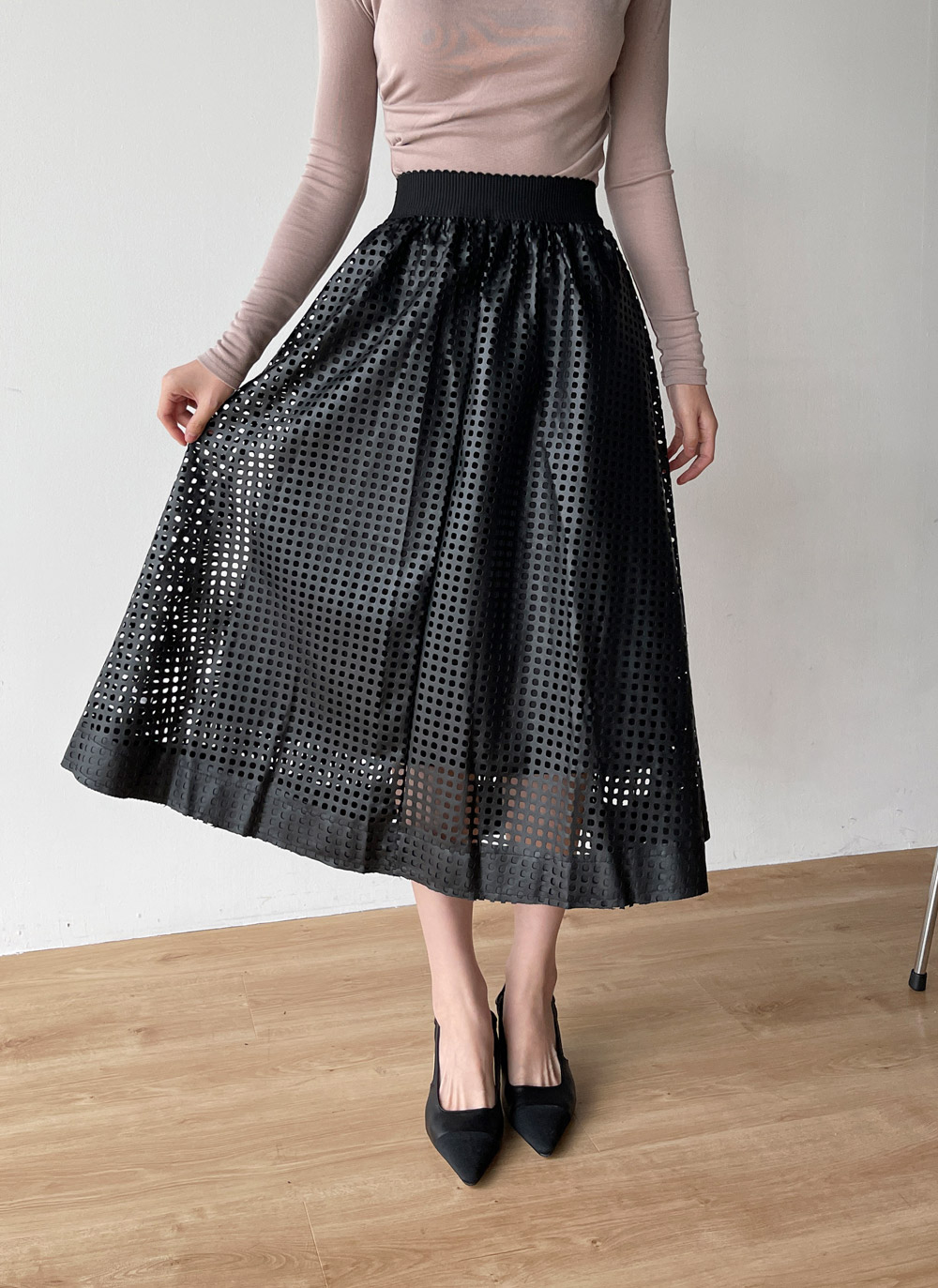 レザー調パンチングフレアスカート | DHOLIC | 詳細画像18