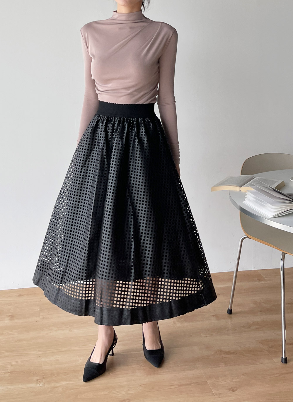 レザー調パンチングフレアスカート | DHOLIC | 詳細画像15