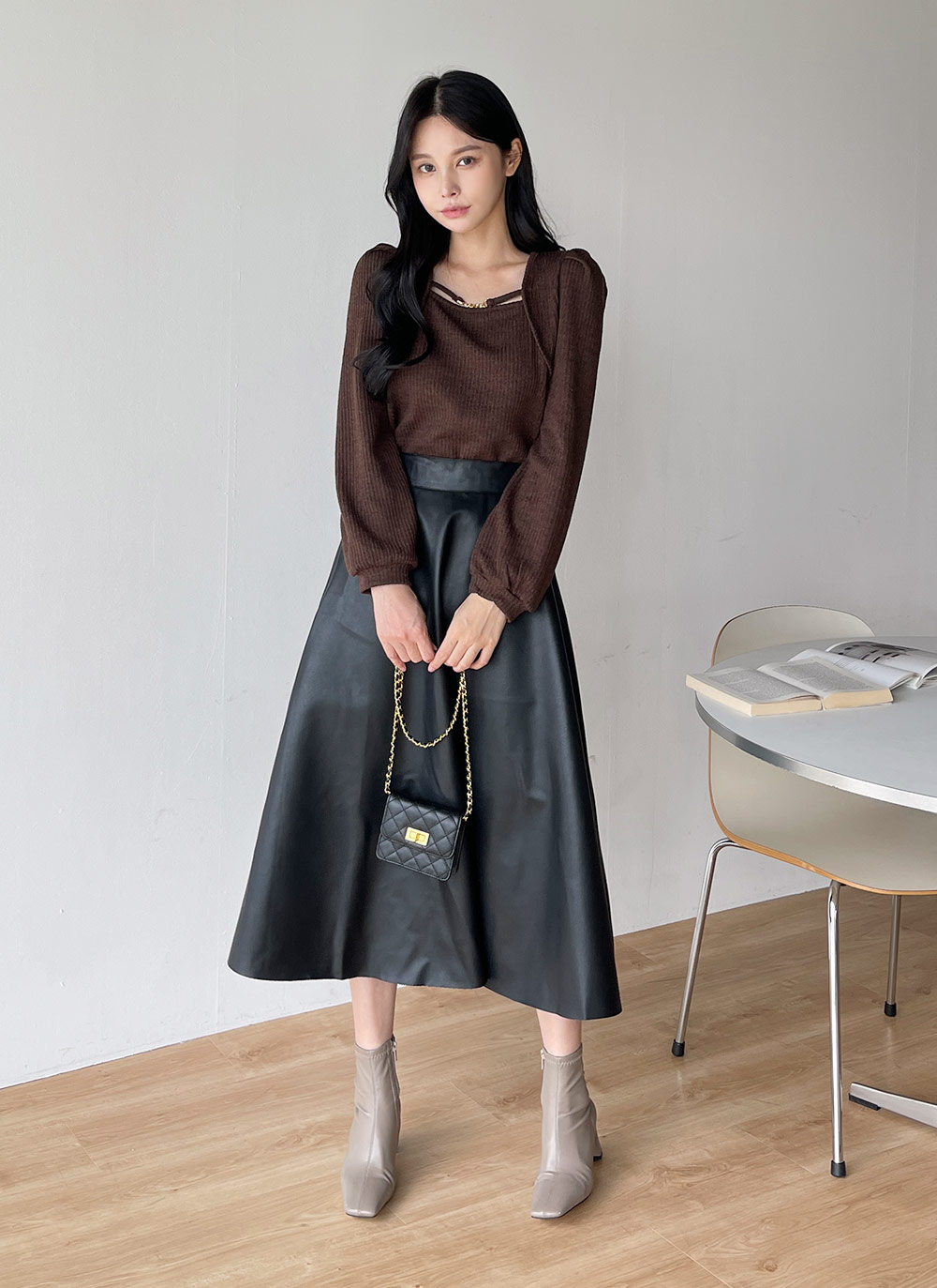 バックゴムレザー調フレアスカート | DHOLIC | 詳細画像4