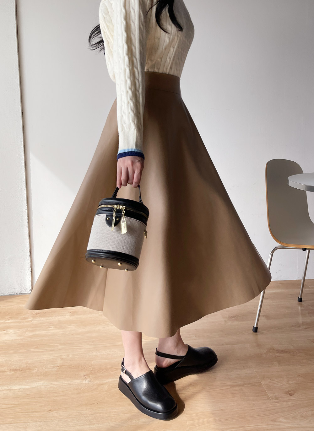 バックゴムレザー調フレアスカート | DHOLIC | 詳細画像6