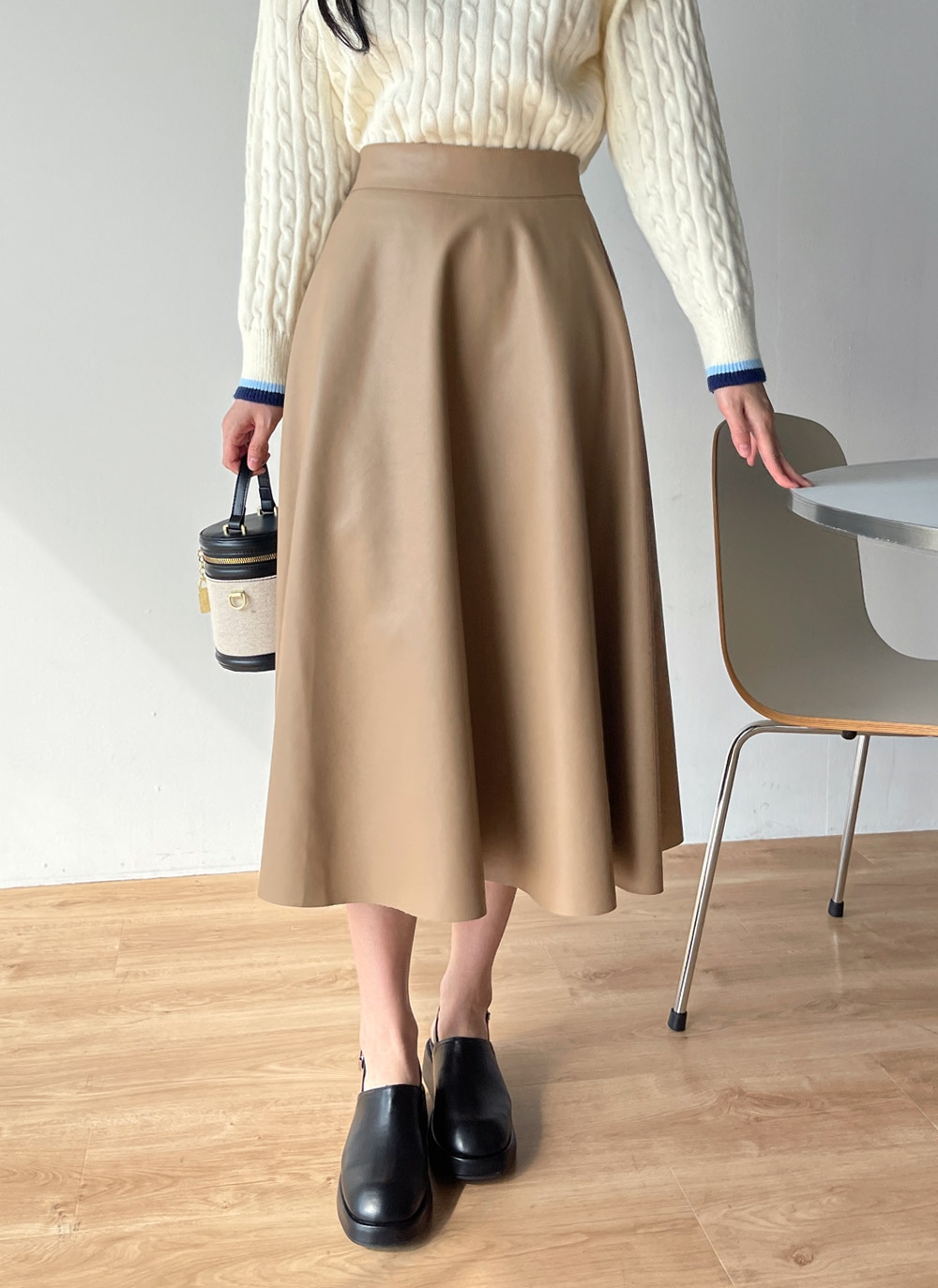 バックゴムレザー調フレアスカート | DHOLIC | 詳細画像10