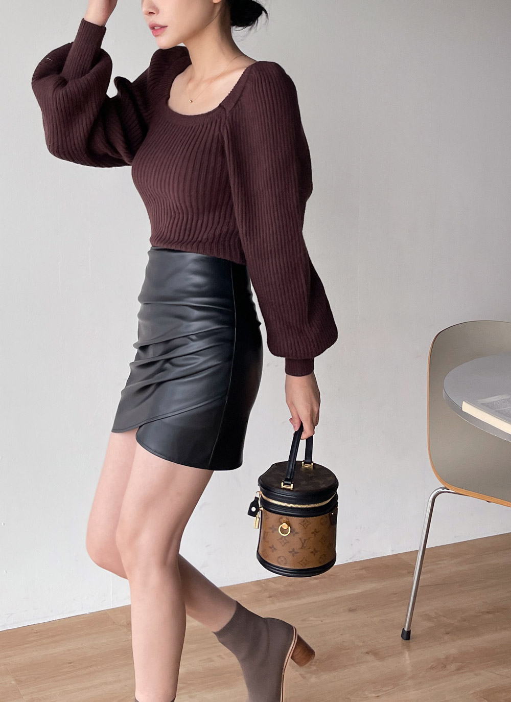 パンツ裏地レザー調ギャザーミニスカート | DHOLIC | 詳細画像9