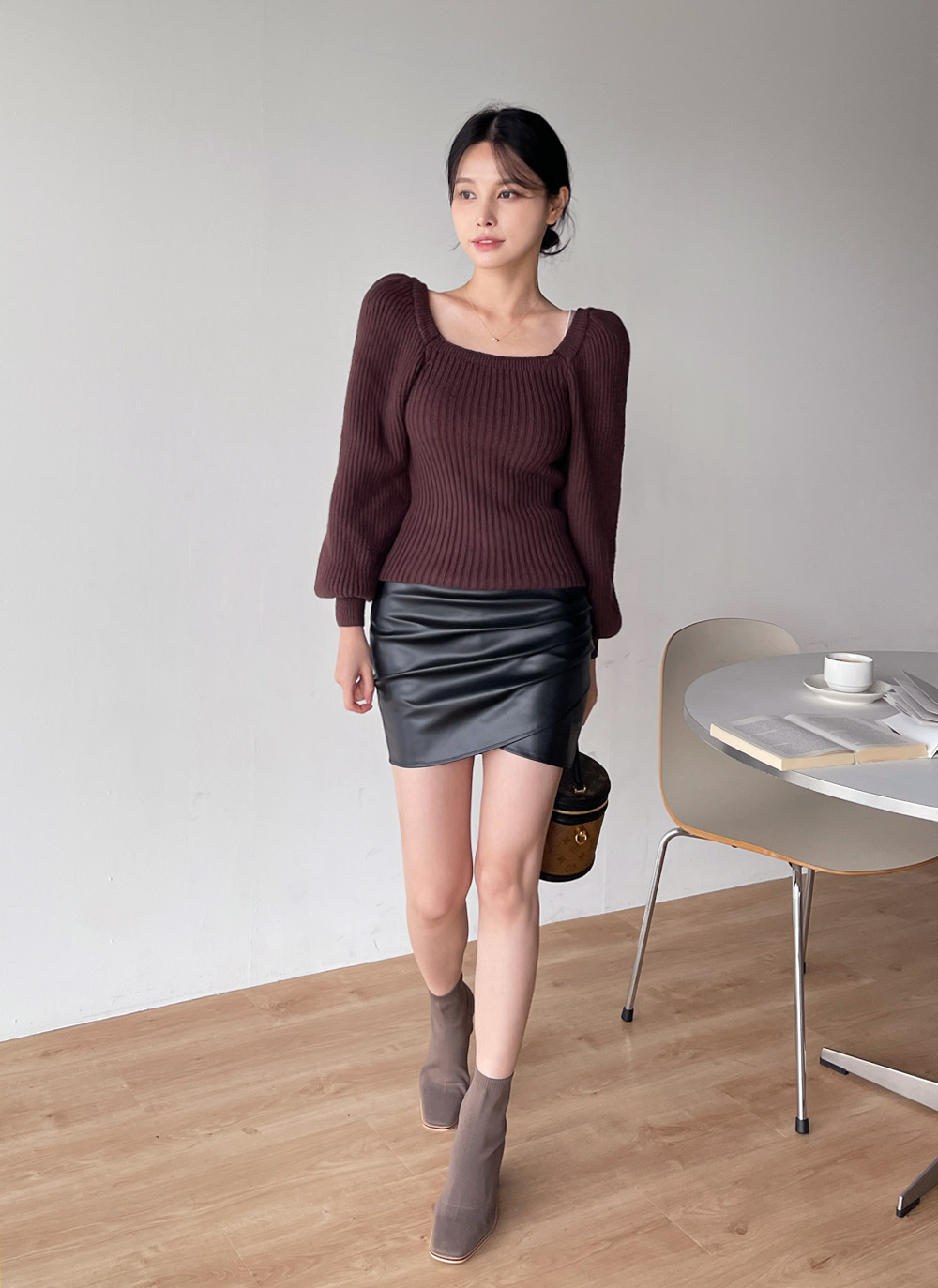 パンツ裏地レザー調ギャザーミニスカート | DHOLIC | 詳細画像10