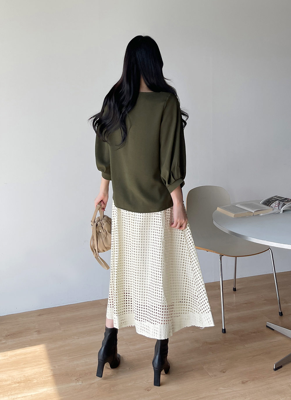 Vネックパフ7分袖ブラウス | DHOLIC | 詳細画像10