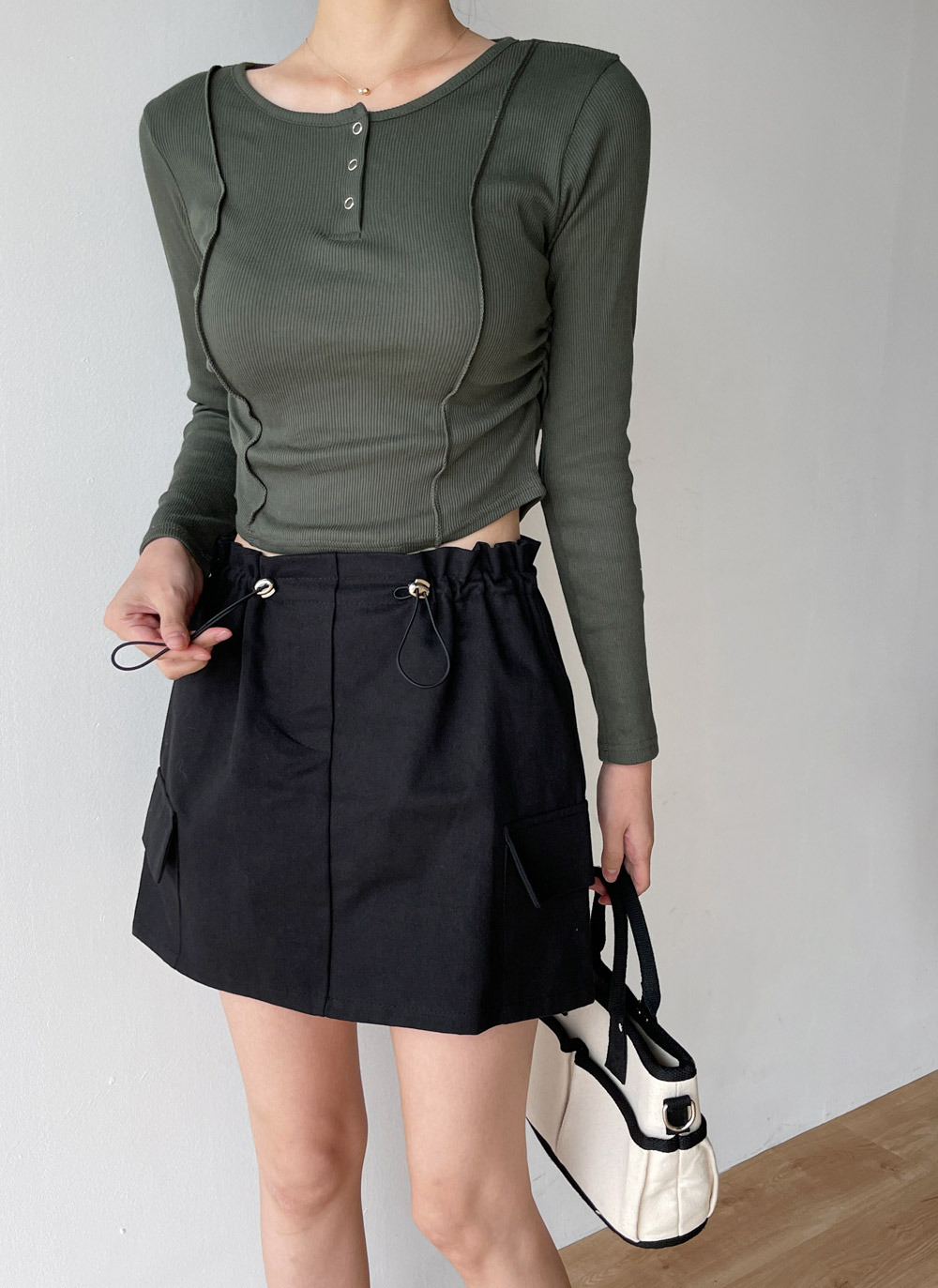 シャーリングヘンリーネックTシャツ | DHOLIC | 詳細画像16