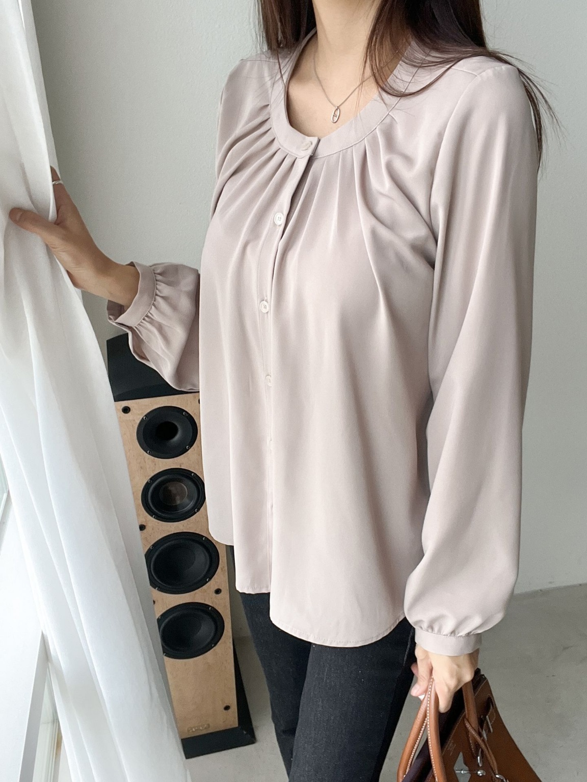 ラウンドネックギャザーブラウス | 詳細画像6