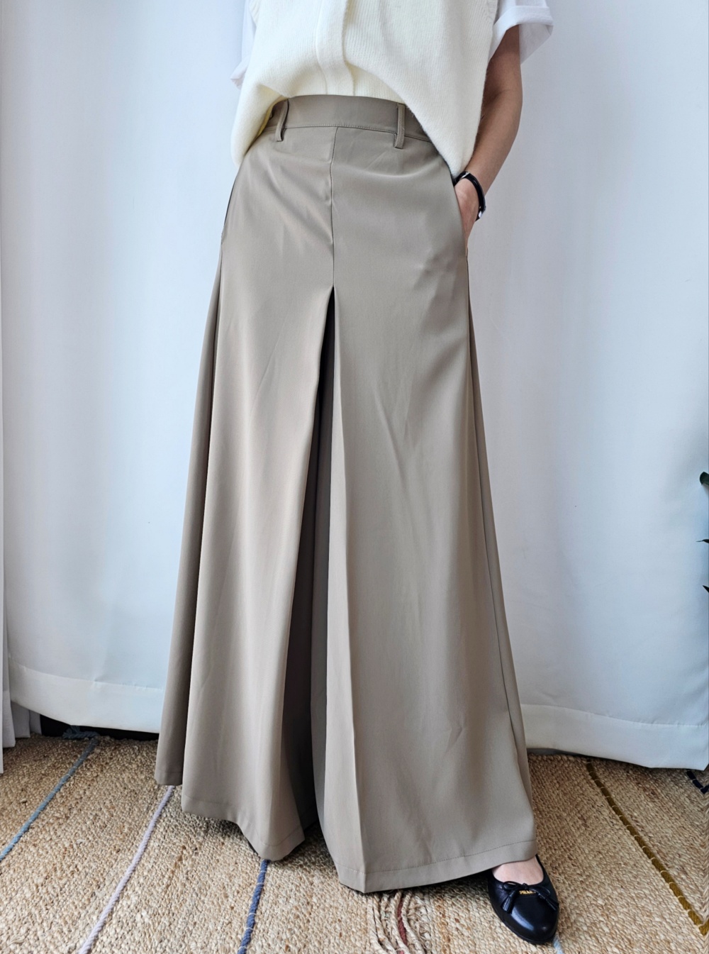 ディープタックイージーフレアパンツ | 詳細画像25