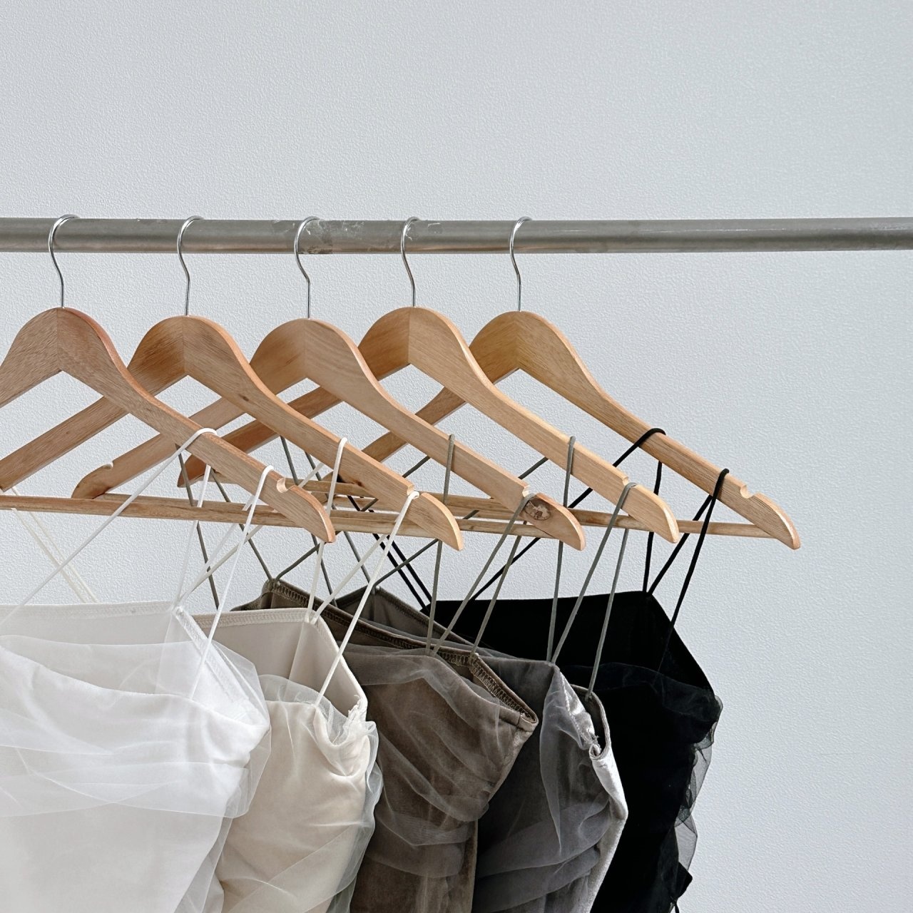 ストラップベロアチュールキャミソール | 詳細画像19