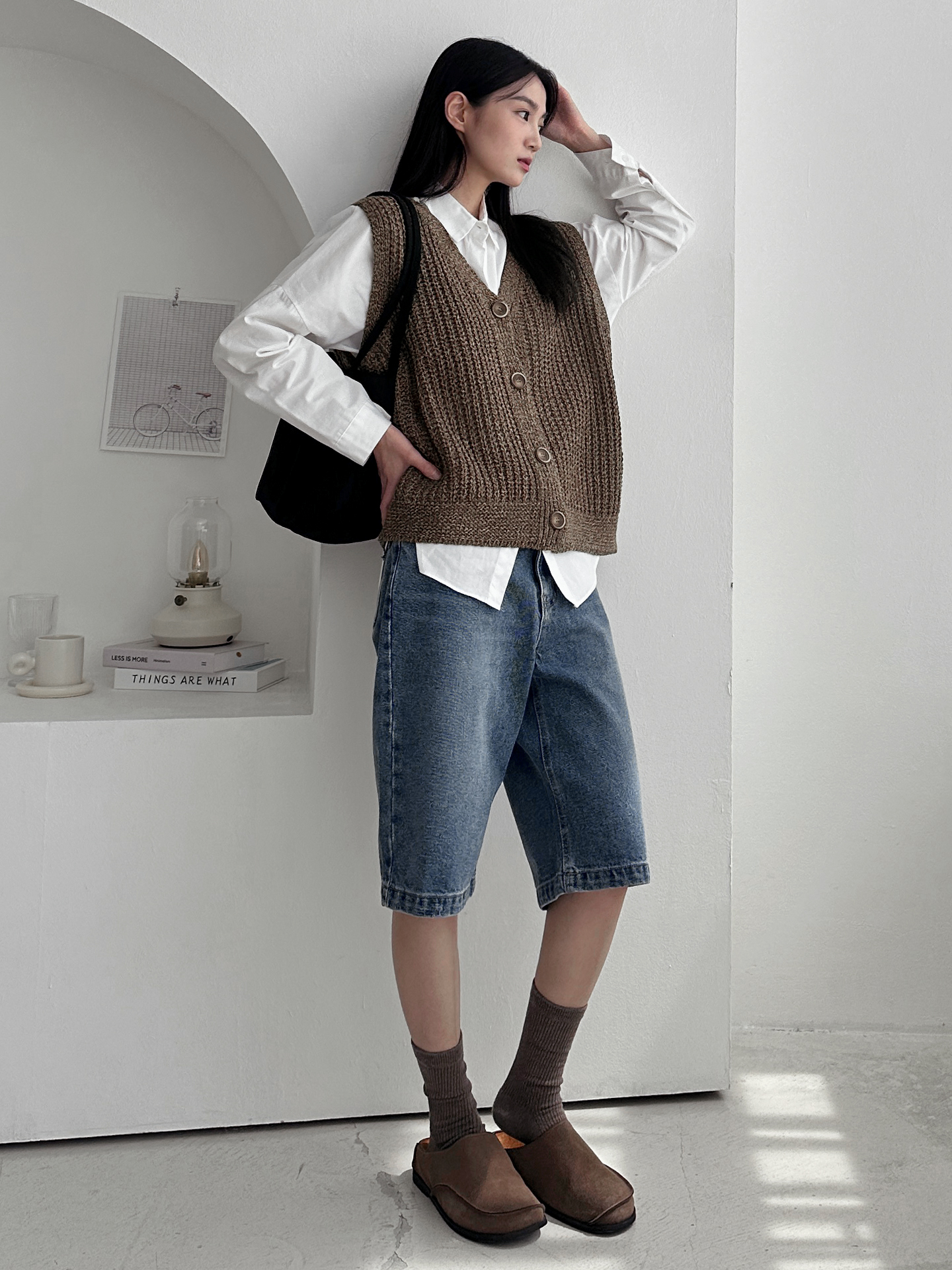 Vネックボタンニットベスト | レディースファッション通販 - DHOLIC