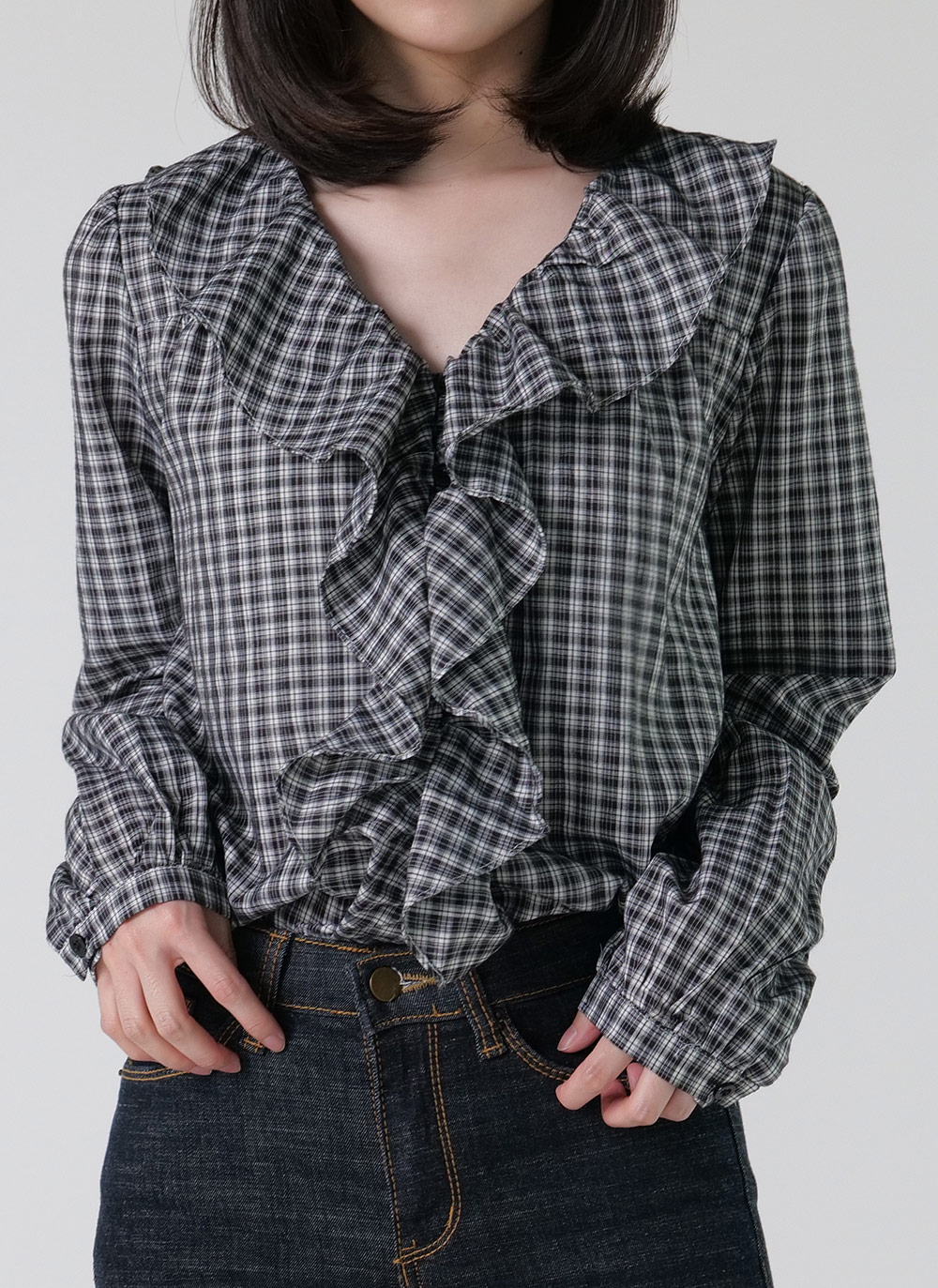 チェックフリルVネックブラウス | DHOLIC | 詳細画像4