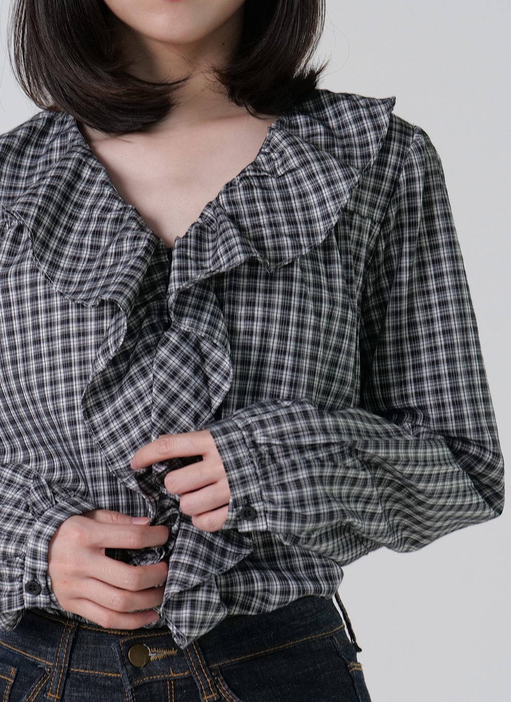 チェックフリルVネックブラウス | DHOLIC | 詳細画像6