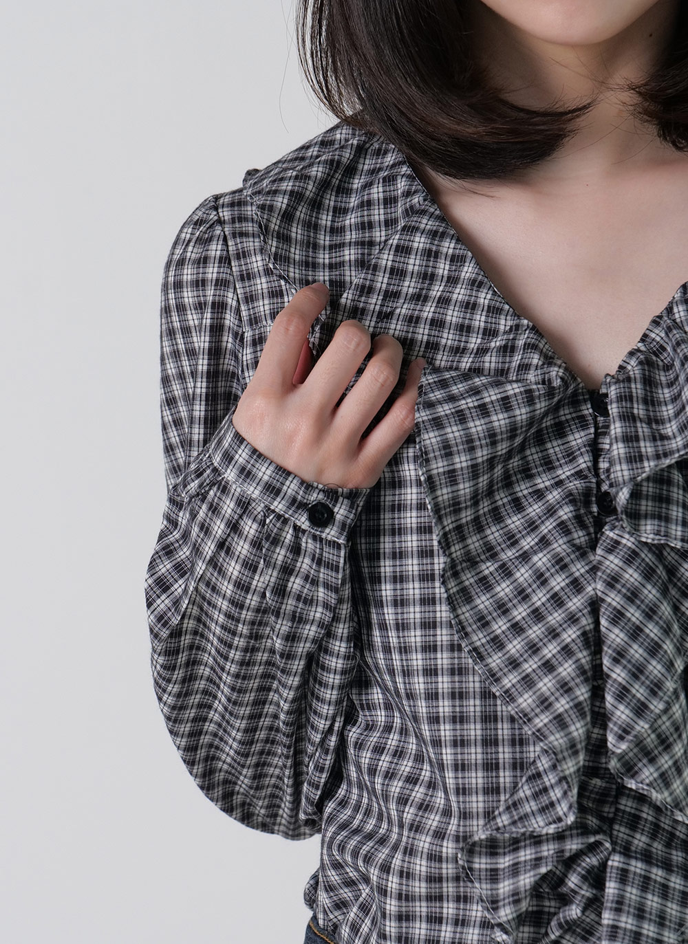 チェックフリルVネックブラウス | DHOLIC | 詳細画像8