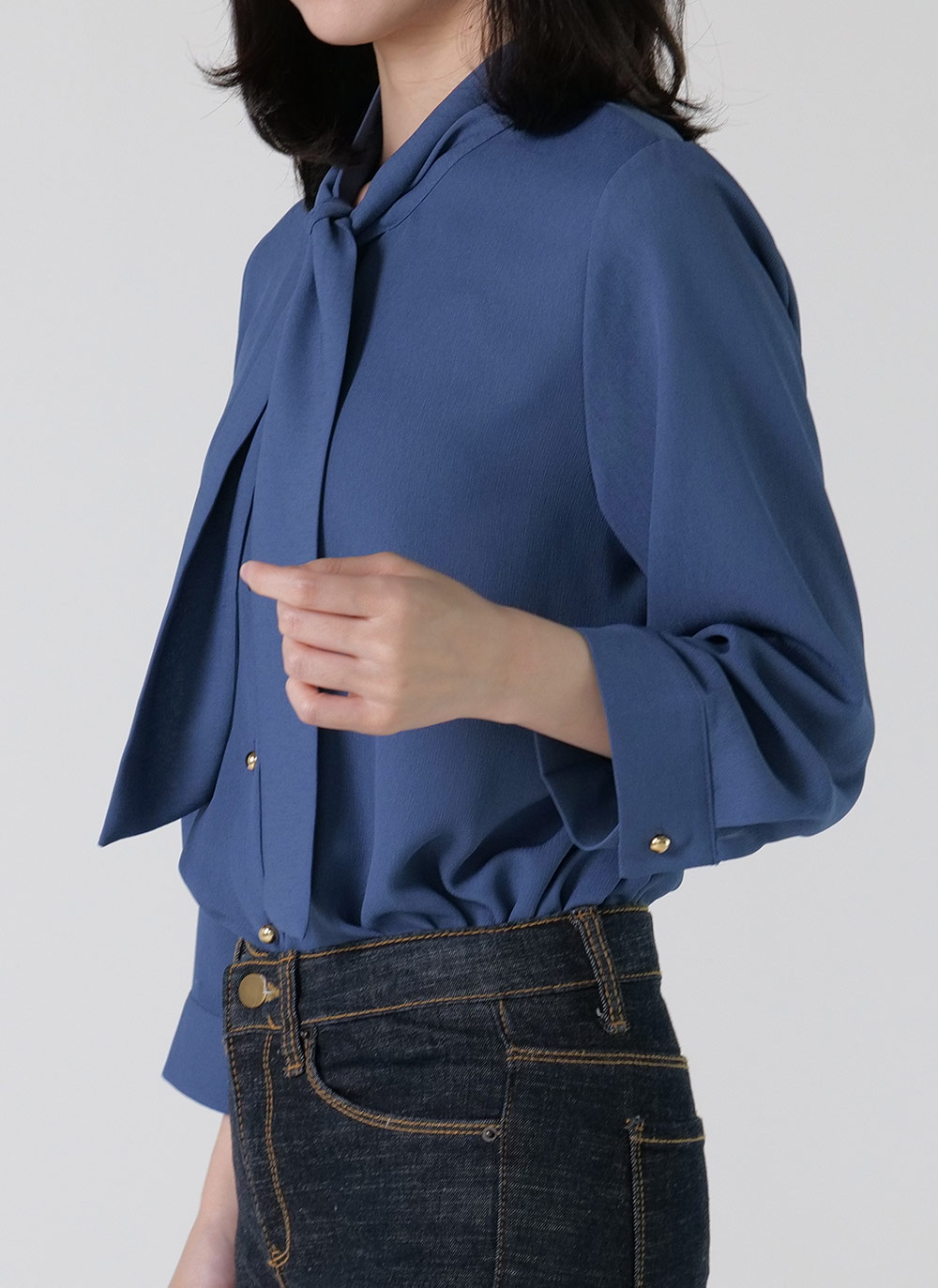 ネックリボンゴールドボタンブラウス | DHOLIC | 詳細画像4