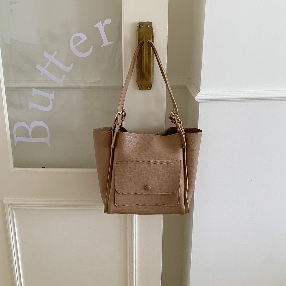 レザー調フラップポケットバッグ | 詳細画像14