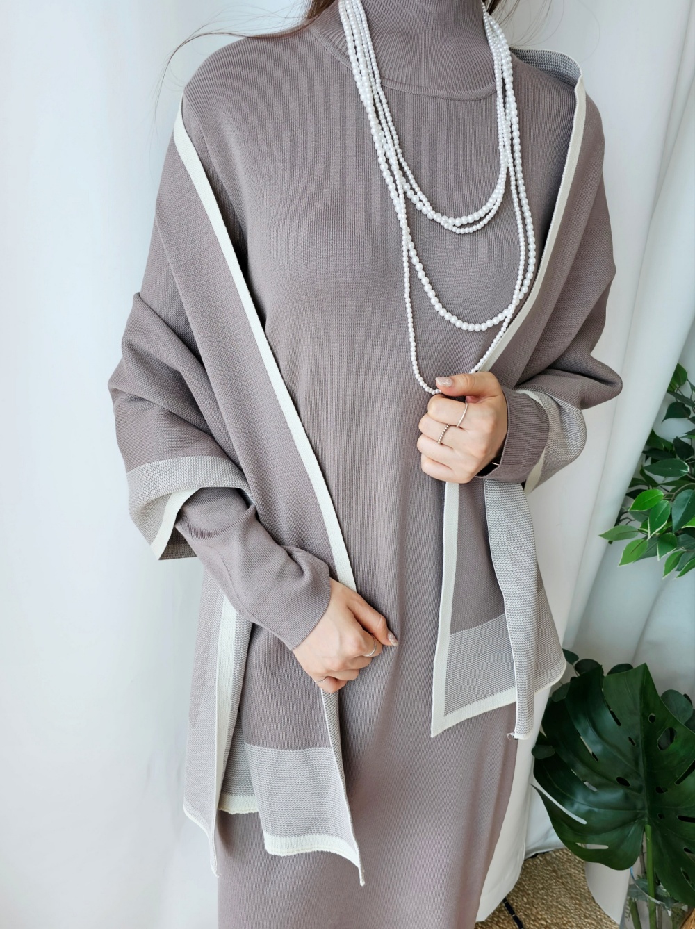 配色ショール付ニットワンピース | 詳細画像10