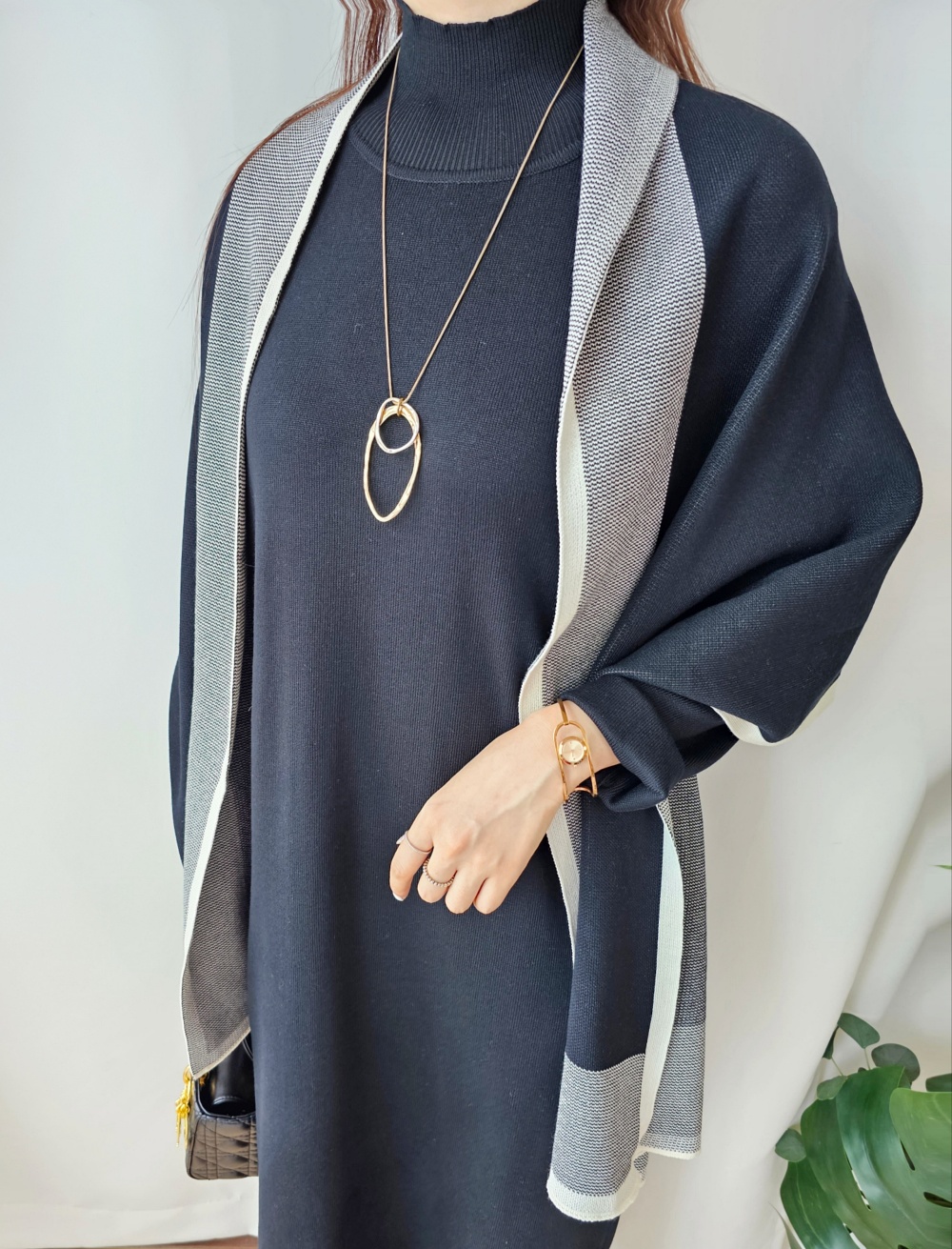 配色ショール付ニットワンピース | 詳細画像21