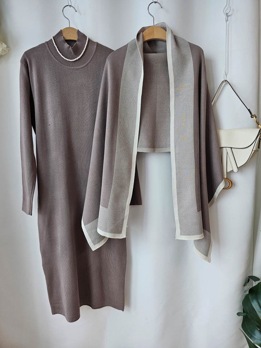 配色ショール付ニットワンピース | 詳細画像25