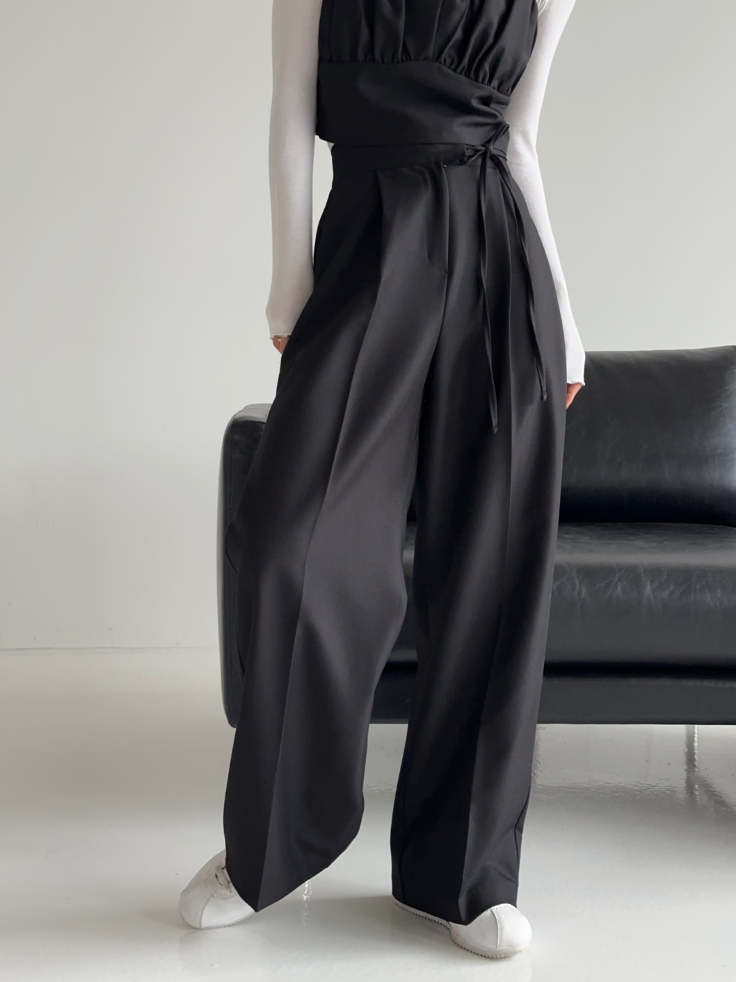 pinue タフタギャザービスチェ BLACK