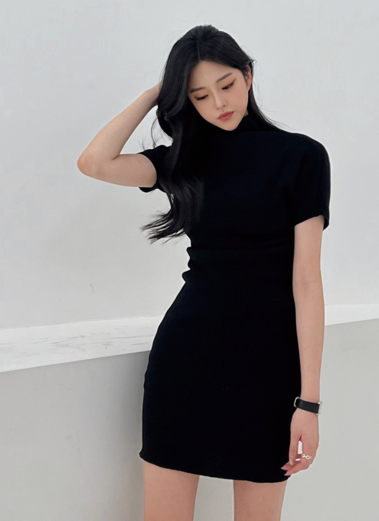 theory タートルネック 半袖 ミニワンピース ブラック 1851791_info_5E2FE7A9-8971-