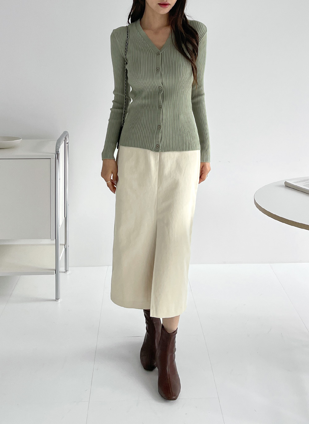 Vネックリブスリムカーディガン | DHOLIC | 詳細画像2