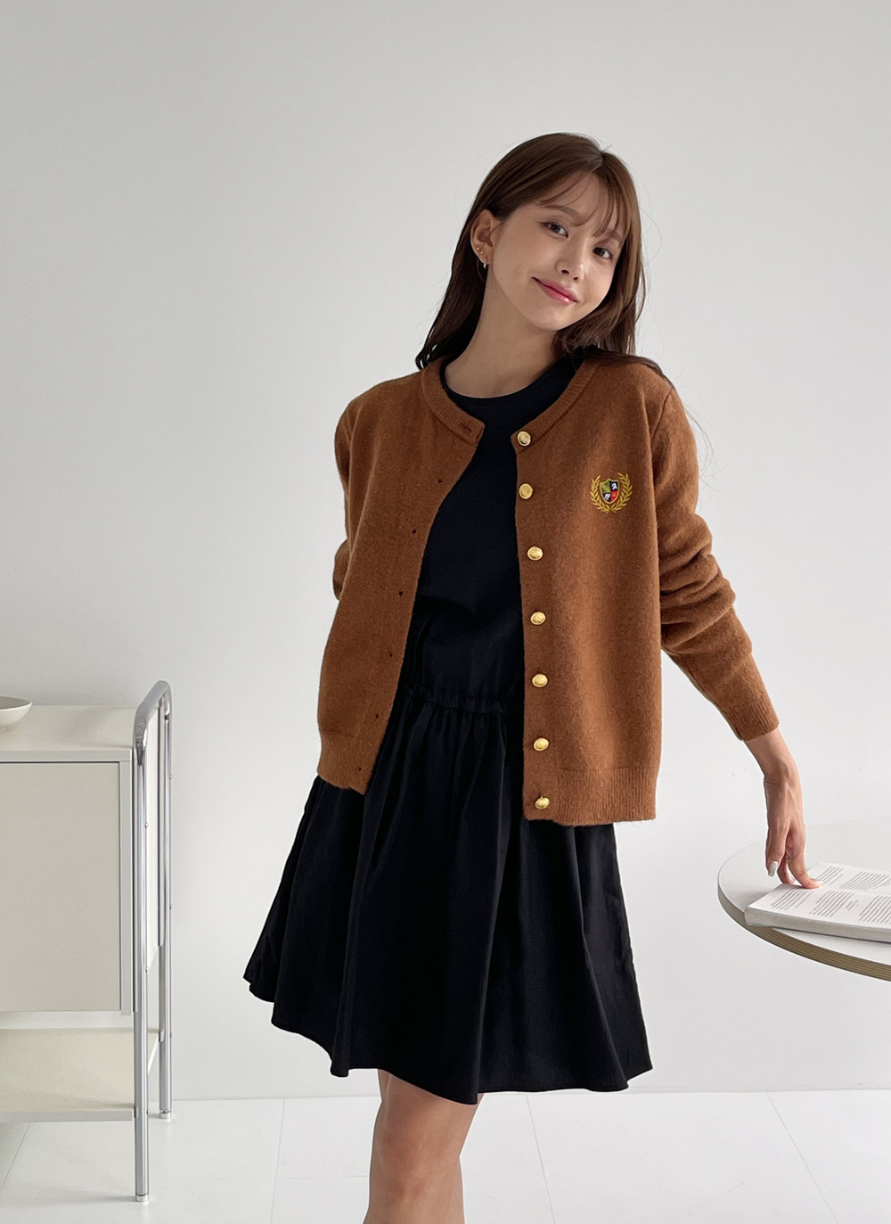 エンブレムゴールドボタンカーディガン | DHOLIC | 詳細画像13