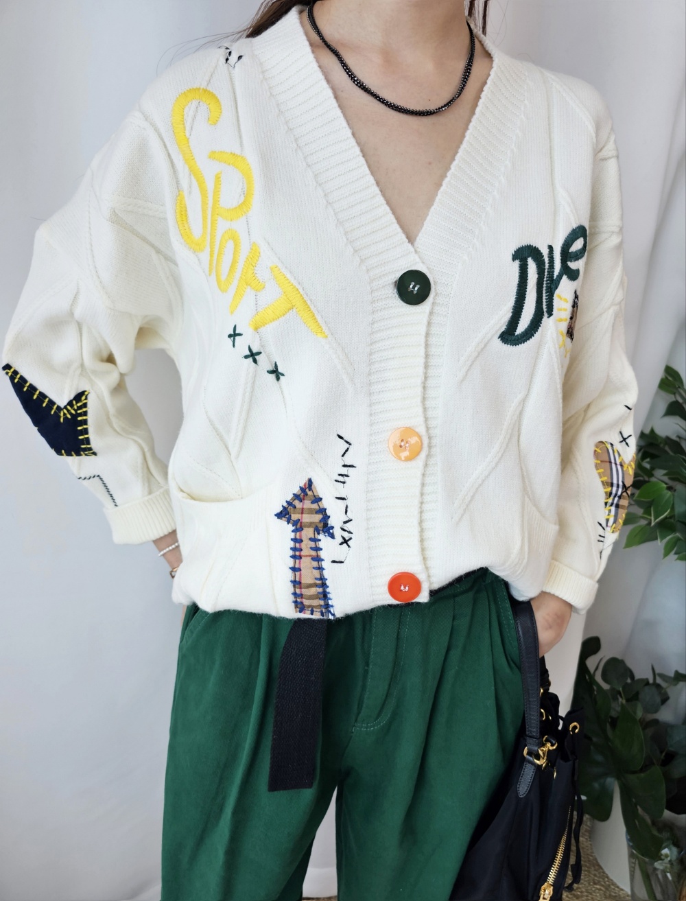 バレンシアガ ニット 刺繍ロゴ ゴルフ ローゲージ ハイネック