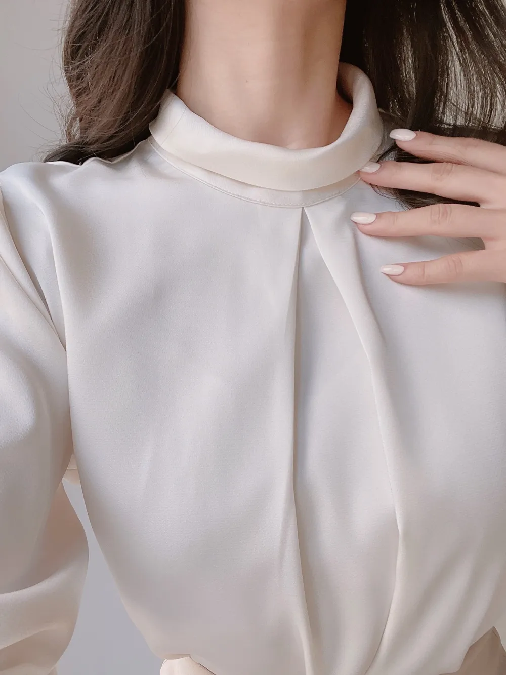 ハイネックサテンパフ長袖ブラウス | mirangmirang | 詳細画像11