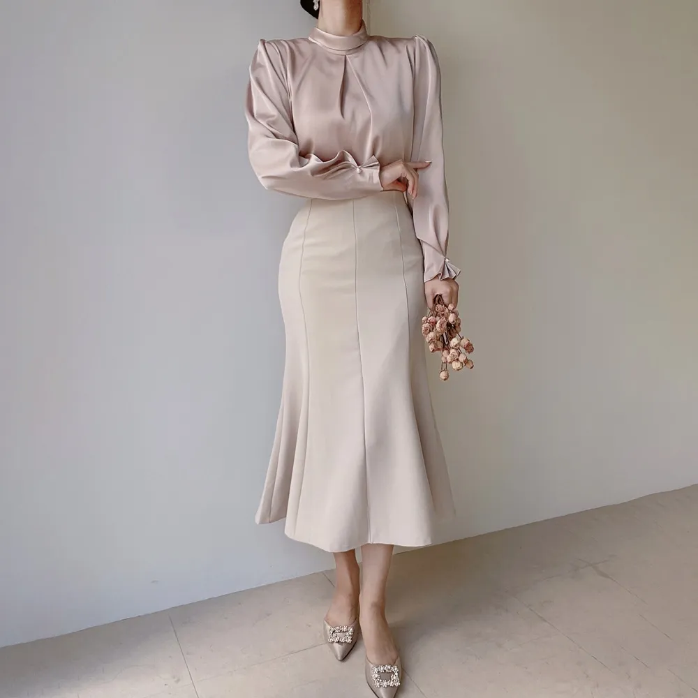 ハイネックサテンパフ長袖ブラウス | mirangmirang | 詳細画像25