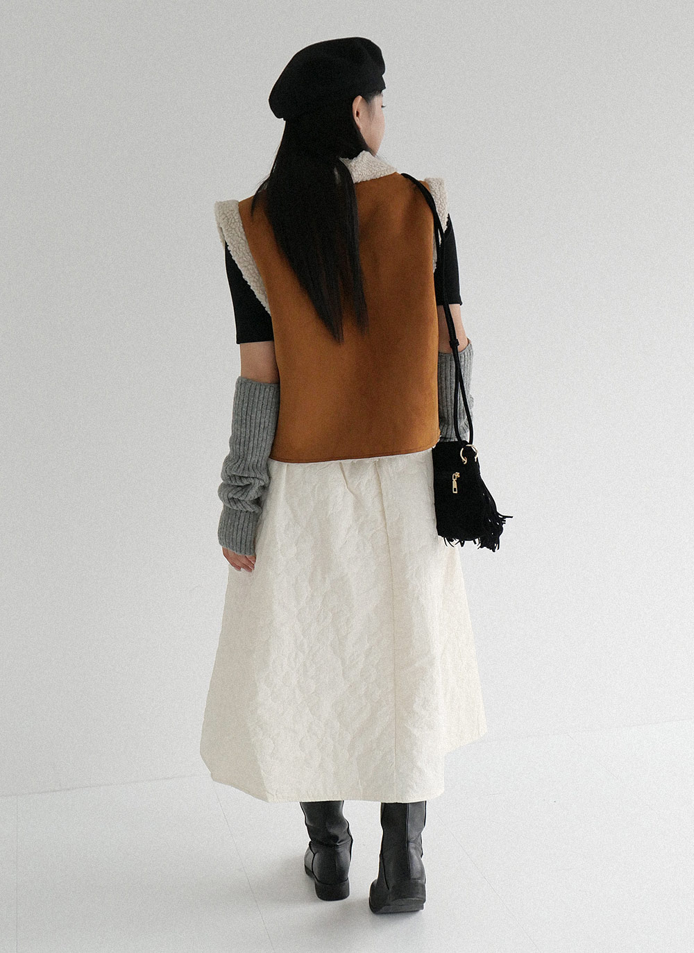 カラーフェイクムートンベスト | レディースファッション通販 - DHOLIC