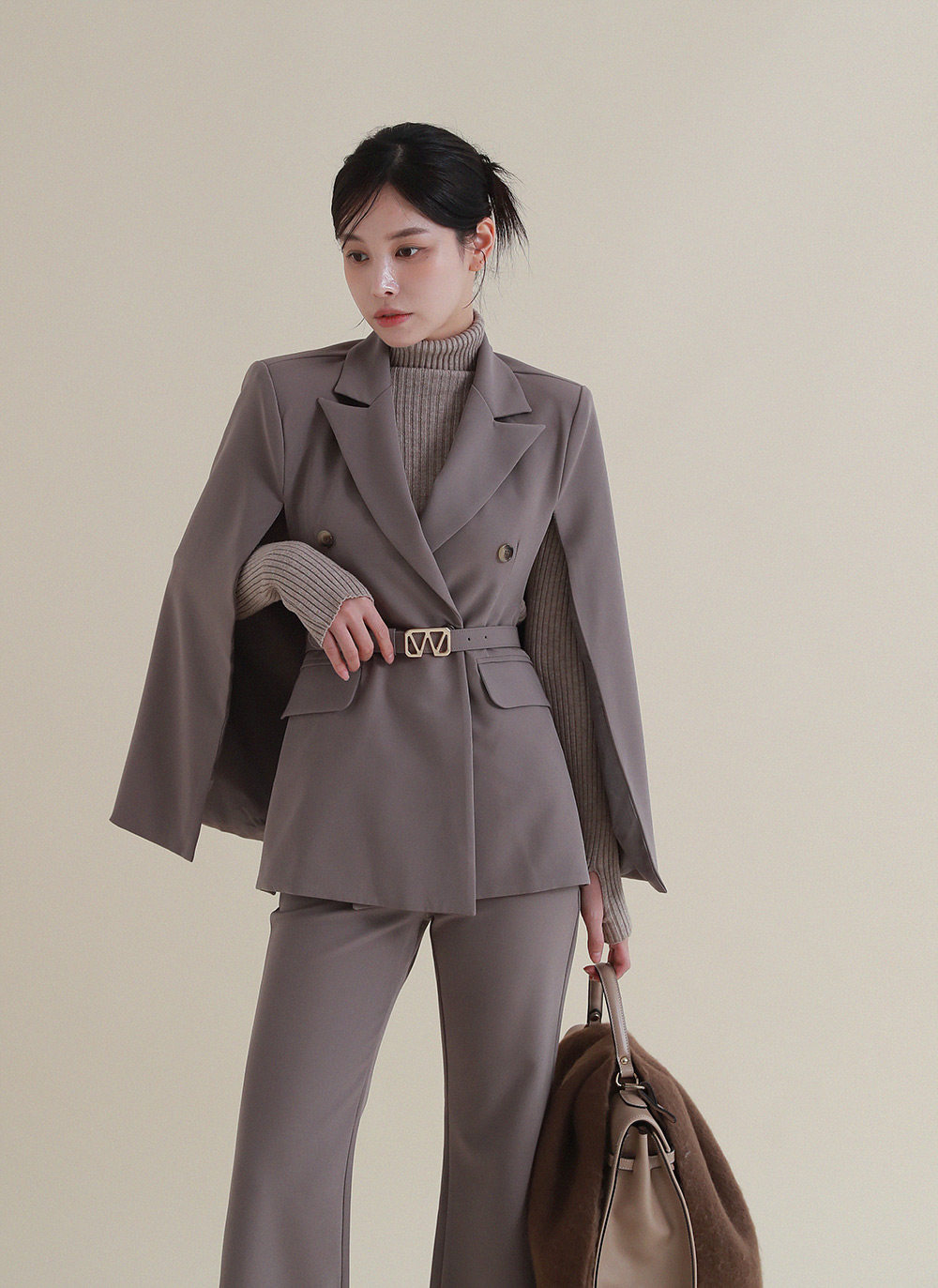昨年春物タグ付未使用♡tobechicベルスリーブケープ ベルト付ケープジャケット | レディースファッション通販 - DHOLIC