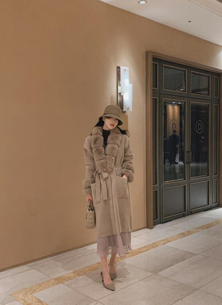 とまとさま専用 アプワイザーリッシェ ファーフード付き ロング