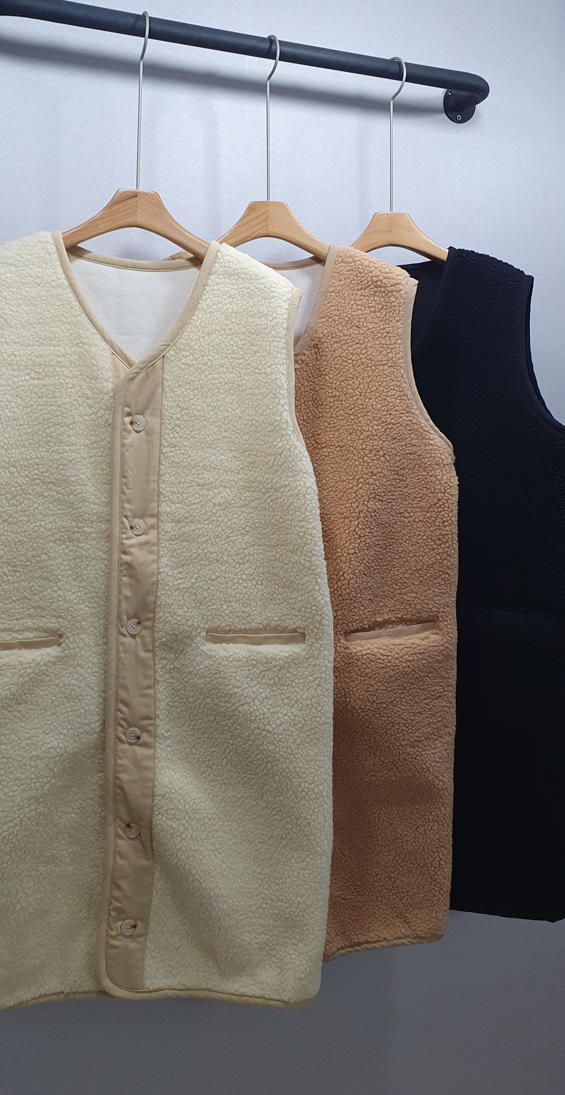 ボアロングベスト | レディースファッション通販 - DHOLIC