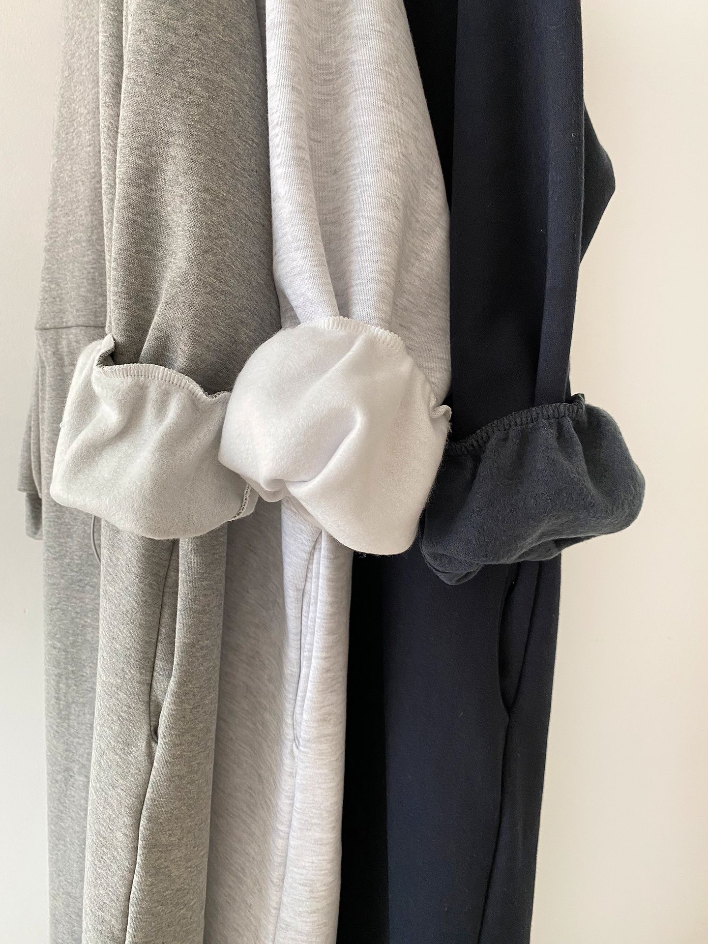 サカイ スパンコールスウェット ドローコード トレーナーワンピース 裏起毛カラードローコードスウェットワンピース | レディース