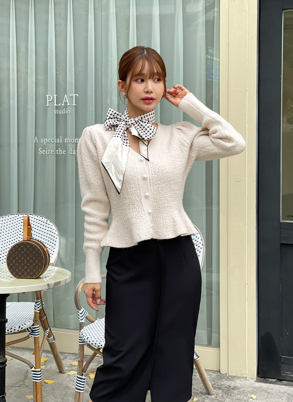 【新品未使用】FEDELI フェデリ カミシヤ カーディガン ラベンダー 46 テンセルカシミヤクルーネックカーディガン/ライトブルー