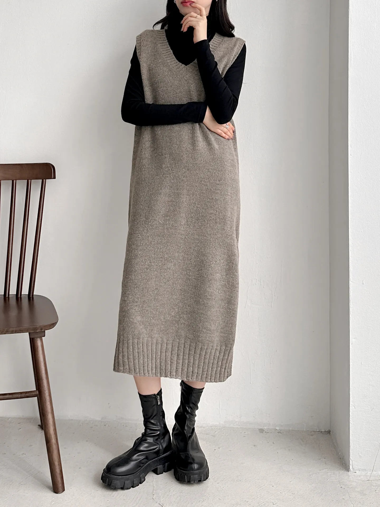 Vネックニットベストワンピース | レディースファッション通販 - DHOLIC 