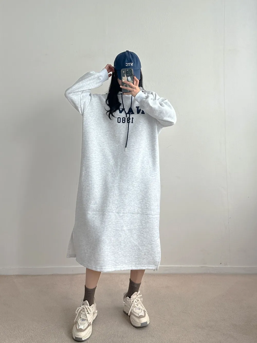 裏起毛ロゴストリングパーカーワンピース | レディースファッション
