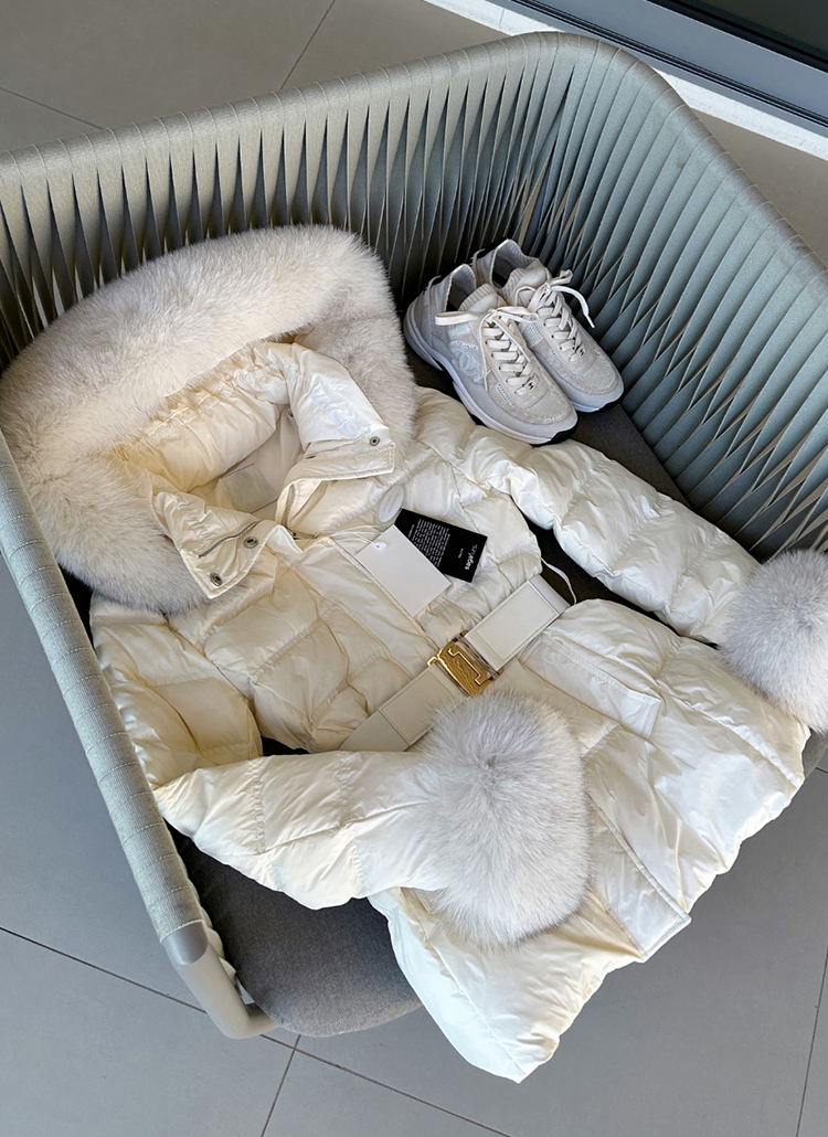 サガフォックスファー配色ダウンジャンパー | レディースファッション