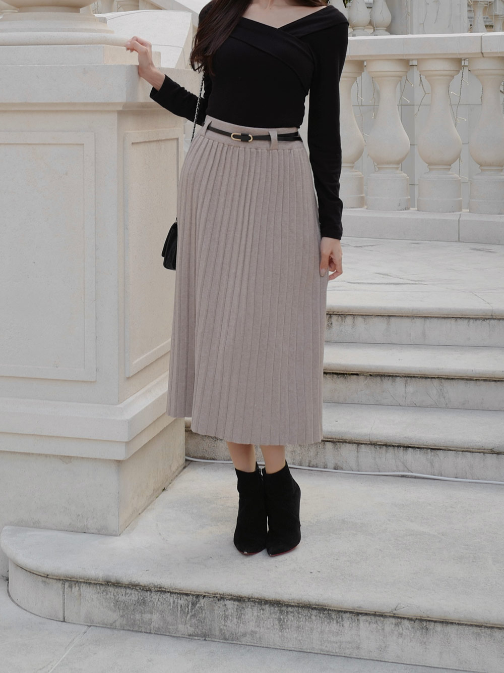 Brunello Cucinelli 薄手ウールのプリーツスカート 1744354_23355113_k4.jpg?f=webp