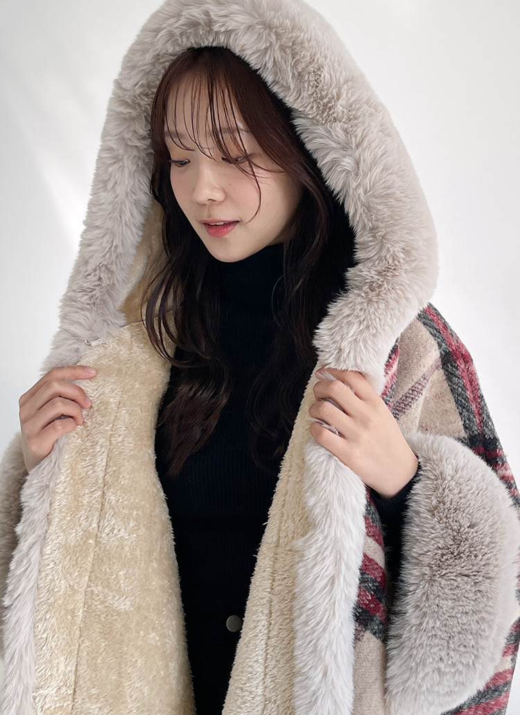 2TYPEウール混エコファー裏地ケープコート | レディースファッション