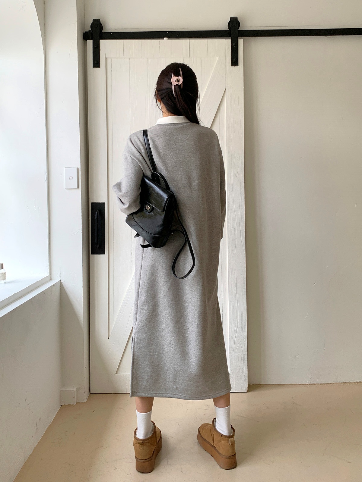 ■韓国■ トレーナーワンピ 裏起毛 フーディ ルーズフィット 3色 funto409950-01.jpg