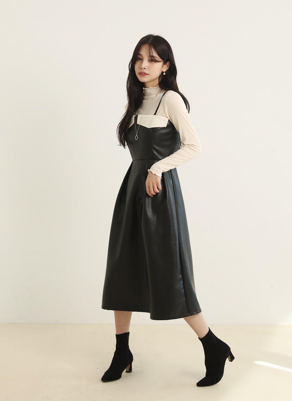メロウヘムTシャツ&レザー調キャミワンピースSET | DHOLIC | 詳細画像7