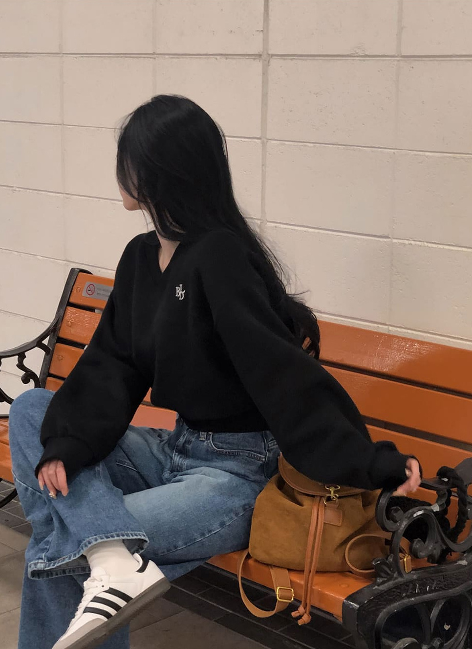 beidelli made]裏起毛Vネック刺繍クロップドスウェット | レディース