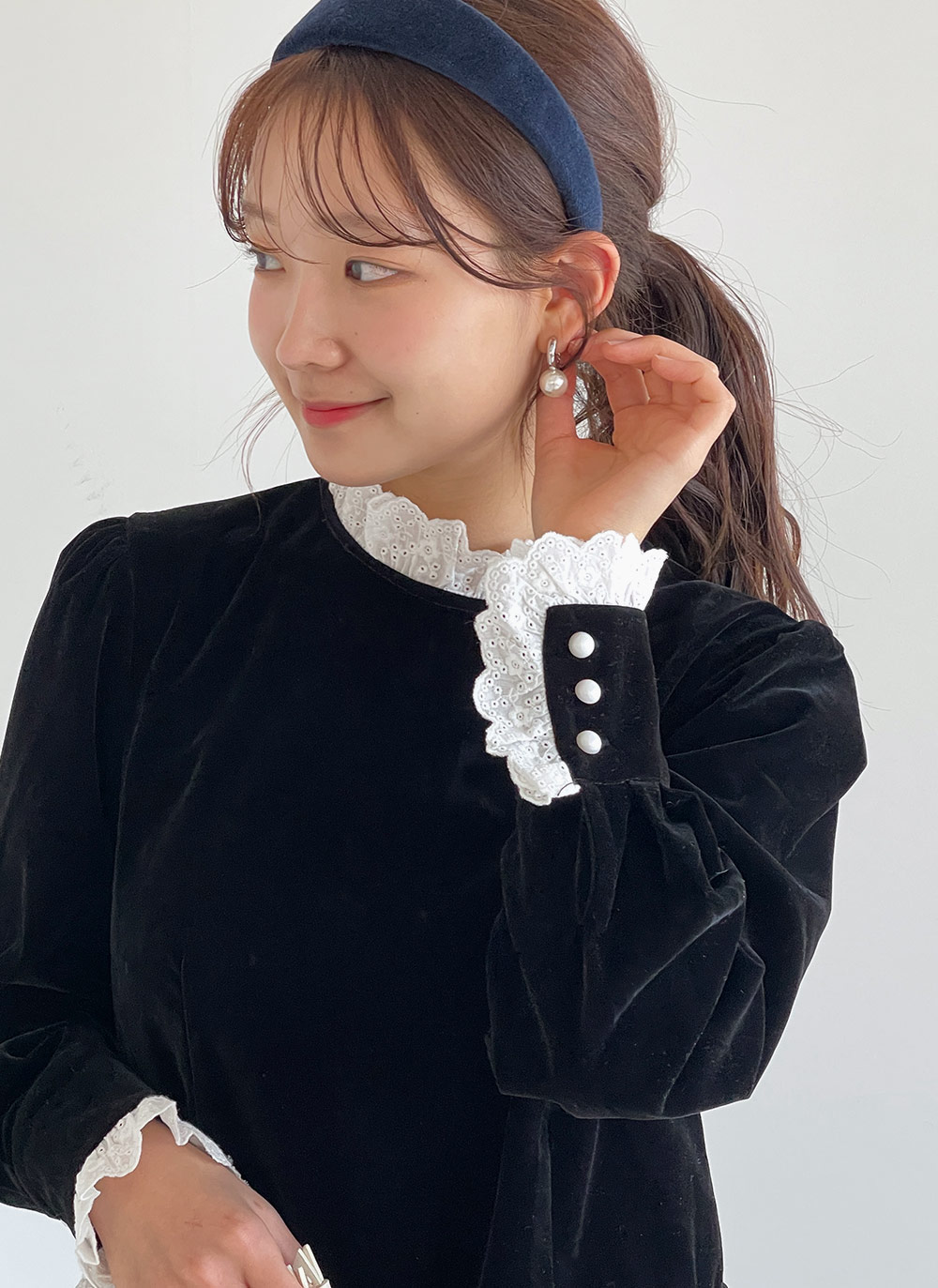 アイレットレーストリミングベロアブラウス | DHOLIC | 詳細画像8