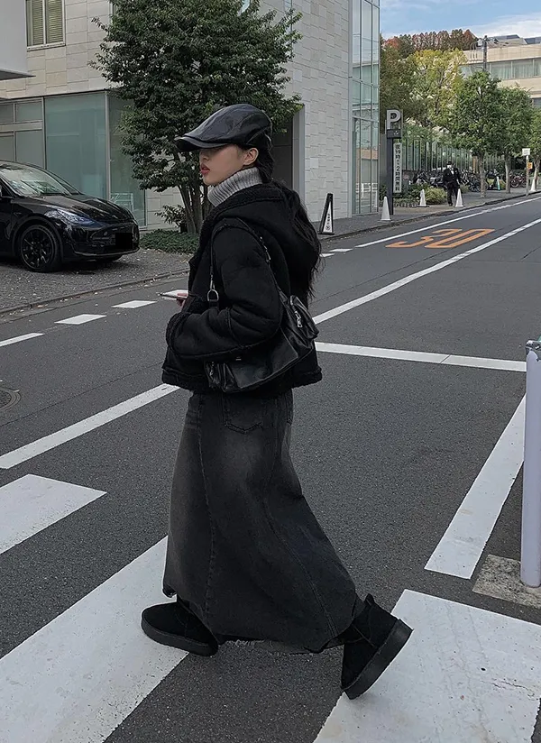 ブラックスリットデニムスカート | anyonemore | 詳細画像1