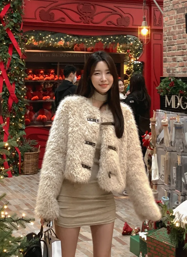 バックルエコファークロップドジャケット | レディースファッション  