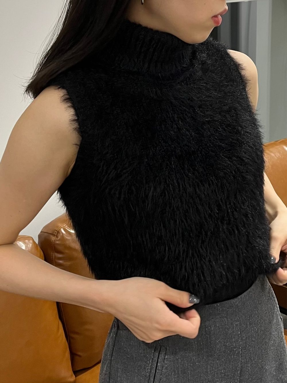ebure シャギースーリーアルパカ ハイネックノースリーブ ニット 39600 ebure シャギースーリーアルパカ ハイネックノースリーブ ニット