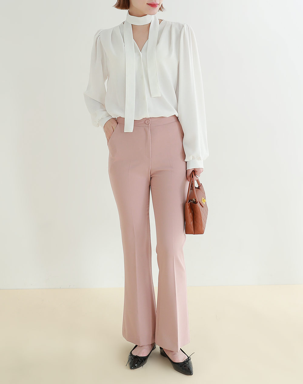 ストラップ付Vネックパフスリーブブラウス | DHOLIC | 詳細画像9