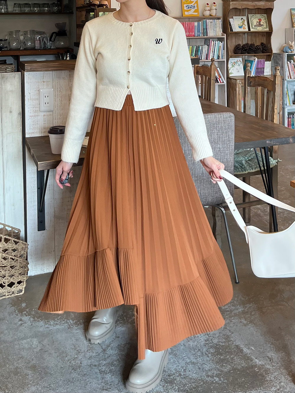 ランダムプリーツヘムロングスカート | レディースファッション