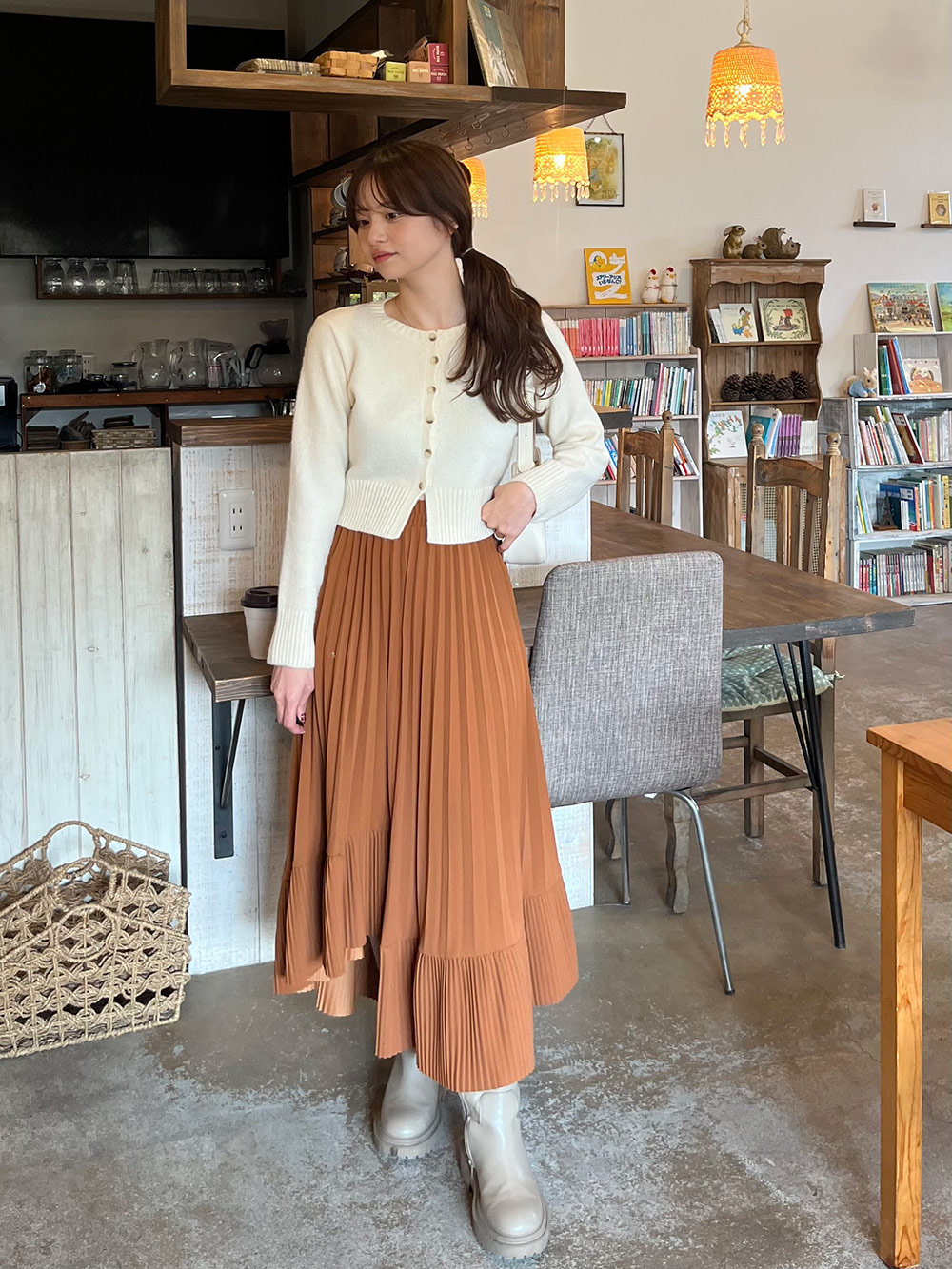 ランダムプリーツヘムロングスカート | レディースファッション